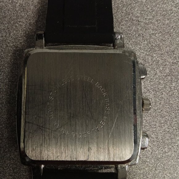 Square Black Analog Quartz Watch With Silicone Band & Stainless Steel Case - Picture 3 of 5